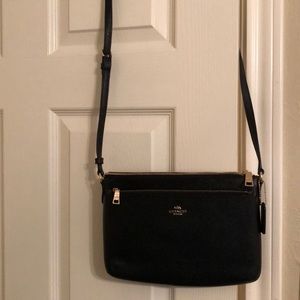 Cross body Coach purse